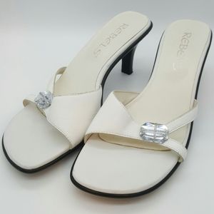 White Rebel sandals sz 6